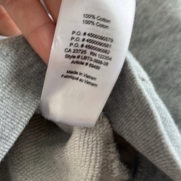 TNA Crewneck - Picture 4 of 4